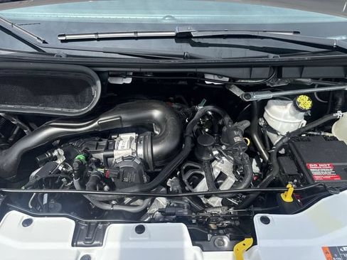 Used 2025 Ford Transit 250 Low Roof w/ Exterior Upgrade Package RWD image 30