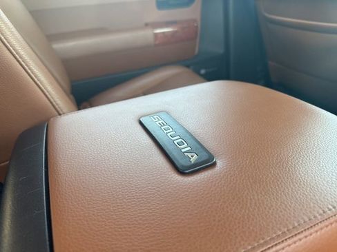 Used 2019 Toyota Sequoia Platinum image 20