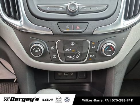Used 2022 Chevrolet Equinox LS w/ LS Convenience Package AWD/4WD image 20