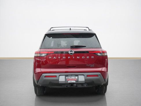 New 2026 Nissan Pathfinder Platinum image 3