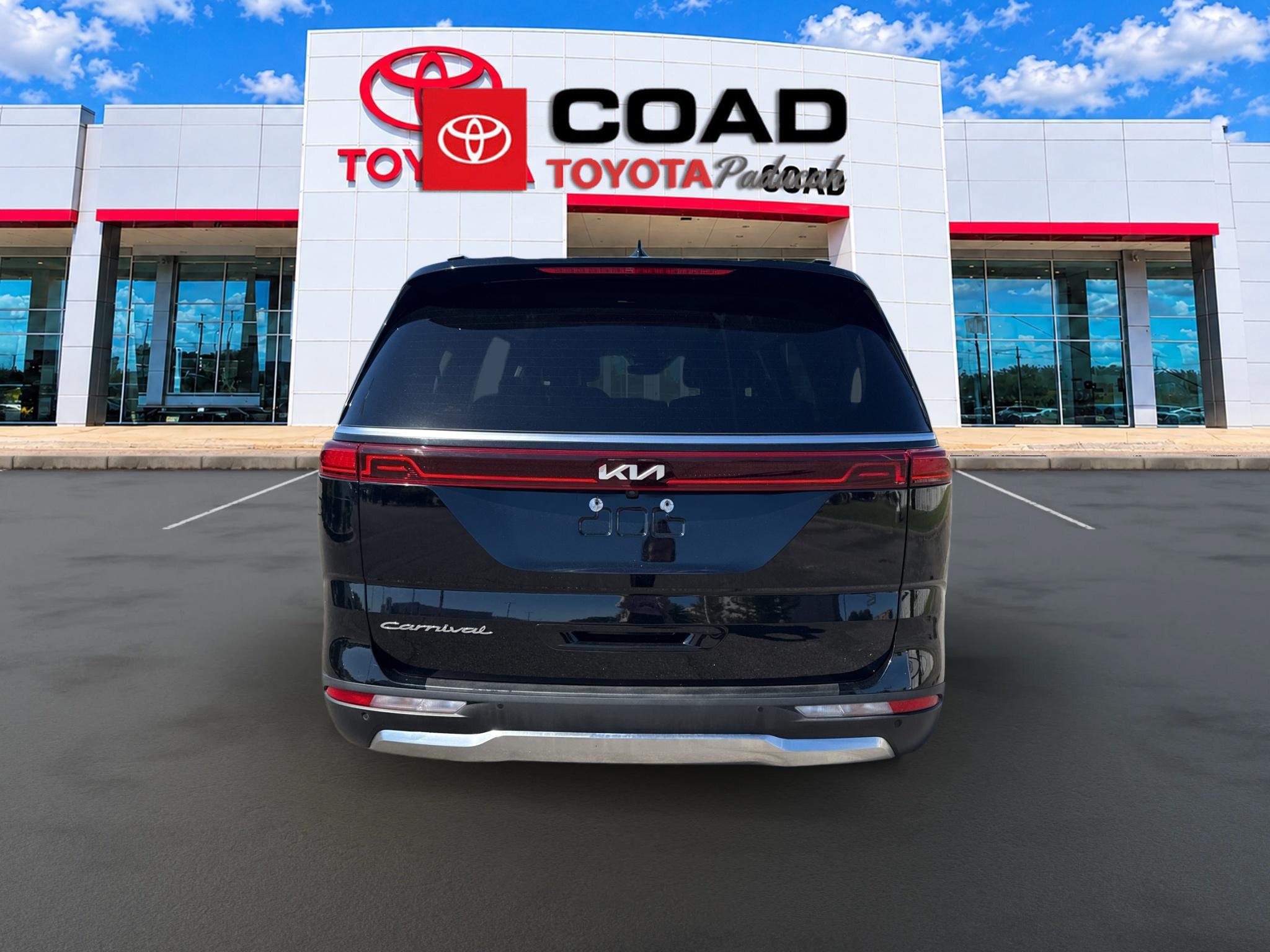 Used 2022 Kia Carnival SX Prestige FWD image 4