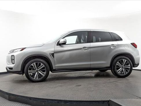 Used 2024 Mitsubishi Outlander Sport SE image 3