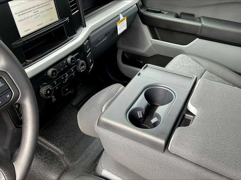 New 2026 Ford F250 XL w/ XL Off-Road Package image 7
