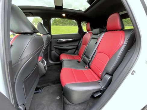 Used 2025 INFINITI QX50 Sport AWD/4WD image 20
