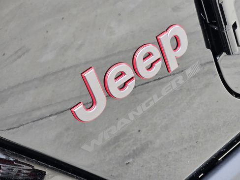 New 2026 Jeep Wrangler Unlimited Rubicon AWD/4WD image 9