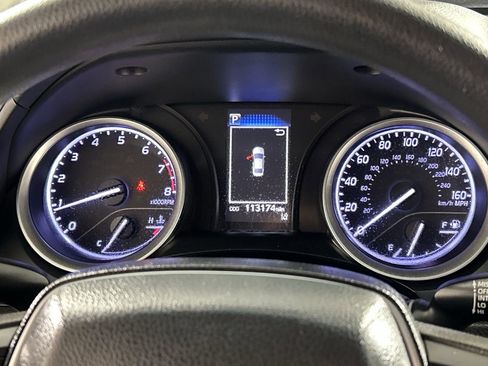 Used 2021 Toyota Camry LE image 15