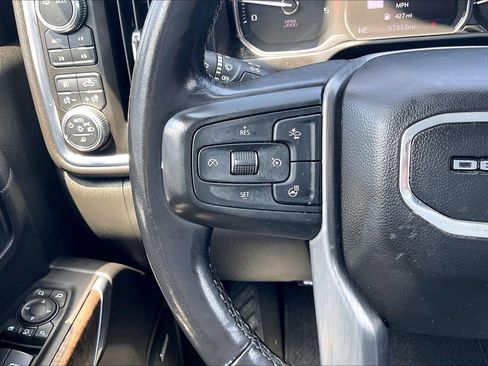 Used 2021 GMC Sierra 3500 Denali w/ Denali Ultimate Package AWD/4WD image 17