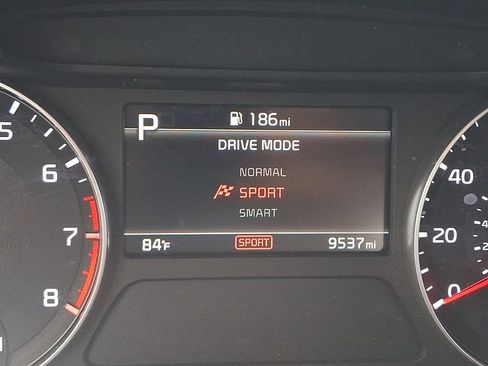 Used 2024 Kia Forte LXS w/ LXS Technology Package FWD image 28