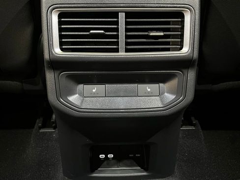 New 2026 Volkswagen Atlas Cross Sport SEL R-Line image 24