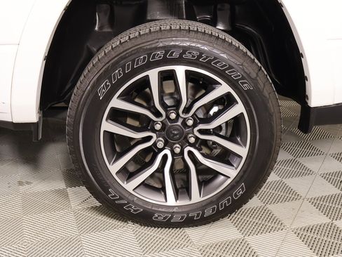 Used 2025 RAM 1500 Limited image 20