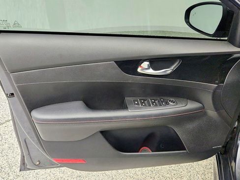 Used 2022 Kia Forte GT FWD image 11