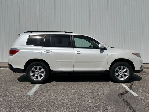Used 2011 Toyota Highlander SE w/ Tow Pkg AWD/4WD image 7