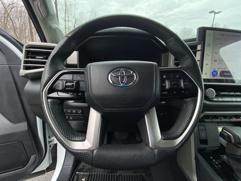 Used 2023 Toyota Tundra Limited w/ Power Package image 35