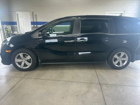 Used 2018 Honda Odyssey EX image 4