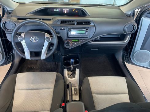 Used 2014 Toyota Prius C Two image 20