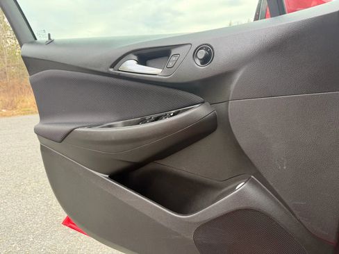 Used 2017 Chevrolet Cruze LS image 15