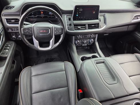 Certified 2022 GMC Yukon XL SLT w/ SLT Premium Package AWD/4WD image 7