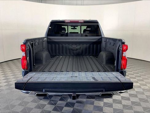 Used 2022 Chevrolet Silverado 1500 LT AWD/4WD image 36