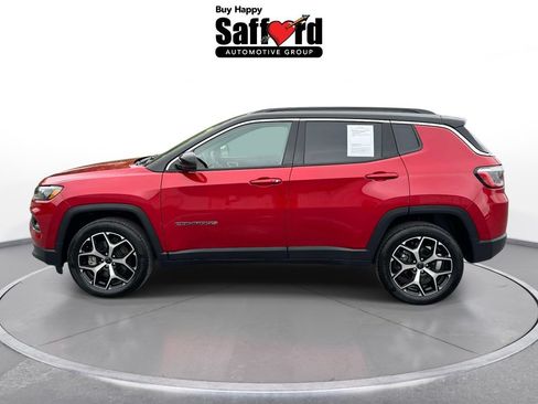 Used 2025 Jeep Compass Limited AWD/4WD image 4