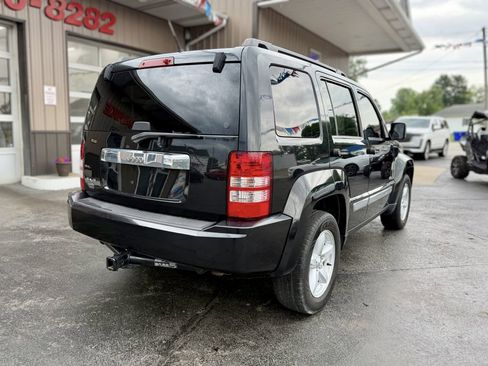 Used 2012 Jeep Liberty Sport AWD/4WD image 8