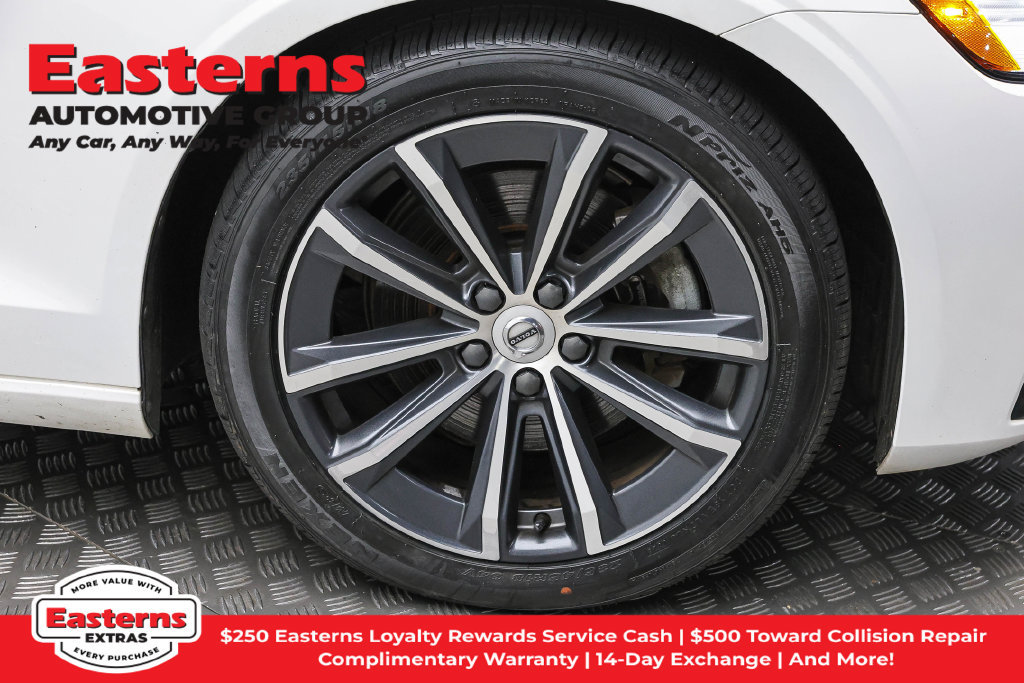 Used 2022 Volvo S60 B5 Inscription FWD image 32