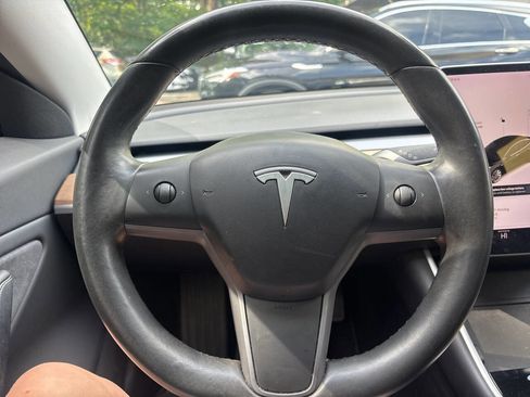 Used 2018 Tesla Model 3 Long Range AWD/4WD image 10