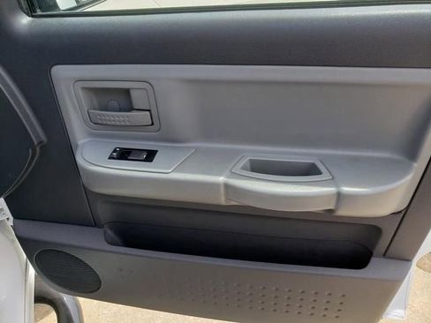 Used 2011 Dodge Dakota Big Horn AWD/4WD image 24