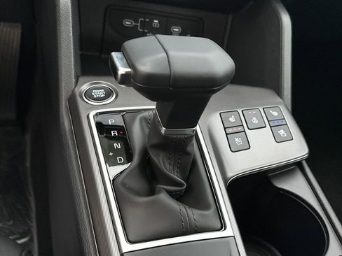 New 2026 Kia Sportage SX AWD/4WD image 30