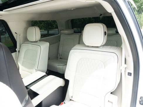 Used 2020 Lincoln Navigator Black Label AWD/4WD image 24