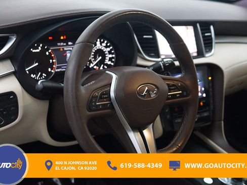 Used 2019 INFINITI QX50 Essential w/ Sensory Package FWD image 20
