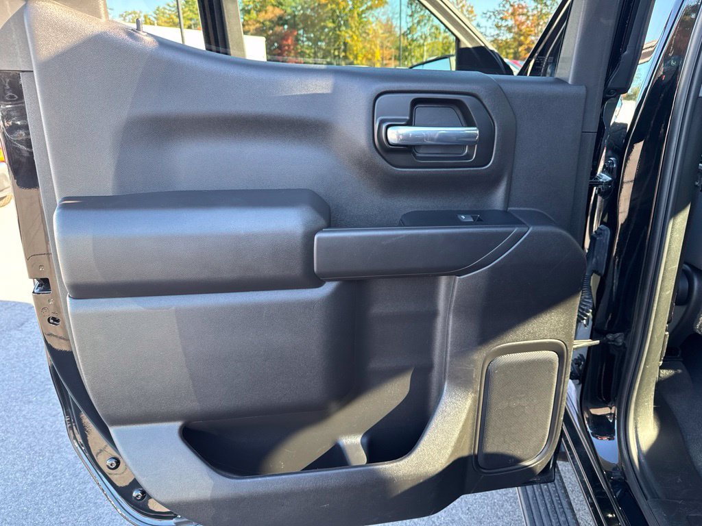Used 2022 Chevrolet Silverado 1500 Custom AWD/4WD image 18