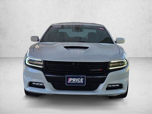 Used 2015 Dodge Charger R/T w/ Plus Group RWD image 2