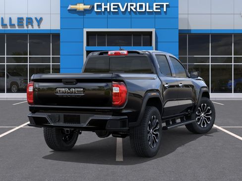 New 2026 GMC Canyon Denali w/ LPO, Black Badging Package AWD/4WD image 4