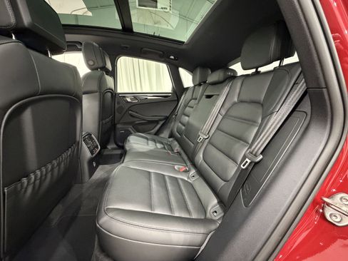 New 2026 Porsche Macan image 20