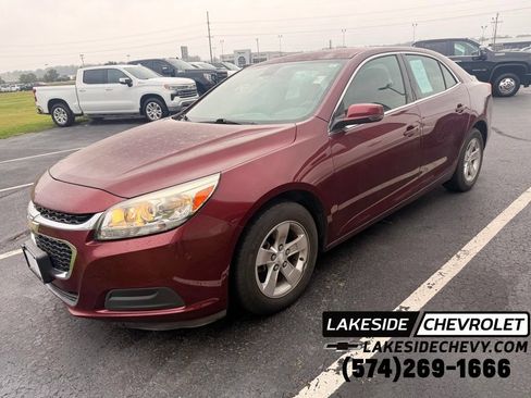 Used 2016 Chevrolet Malibu LT FWD image 1