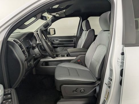 New 2026 RAM 1500 4x4 Crew Cab image 11