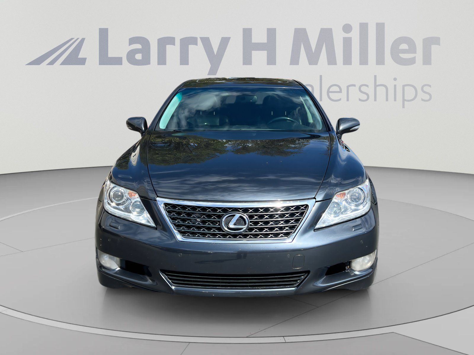 Used 2011 Lexus LS 460 w/ Sport Pkg RWD image 8