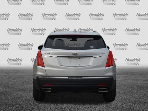 Used 2017 Cadillac XT5 Luxury w/ Driver Awareness Package image 10