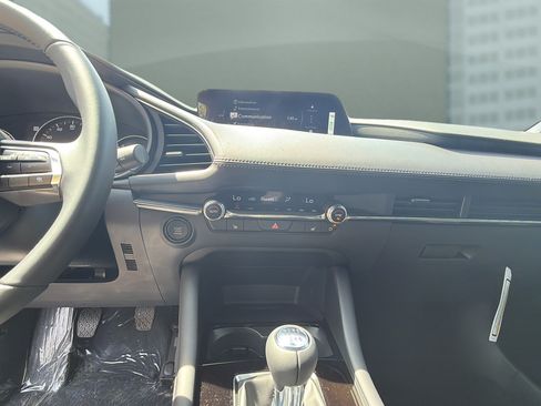 New 2026 MAZDA MAZDA3 2.5 S Hatchback w/ Premium Pkg FWD image 25