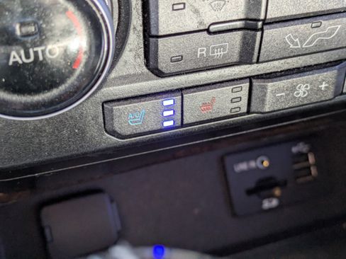 Used 2015 Ford F150 Platinum image 23