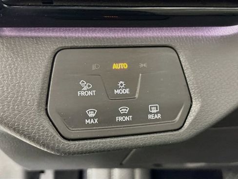 Used 2023 Volkswagen ID.4 Pro S AWD/4WD image 11