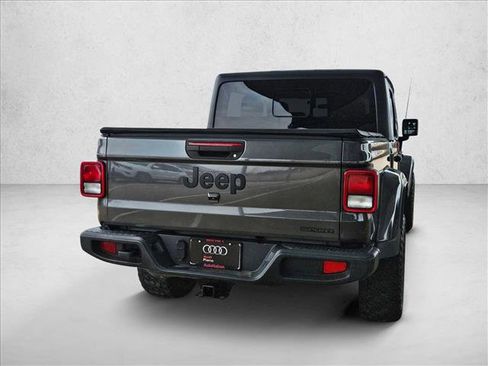 Used 2021 Jeep Gladiator Sport image 5