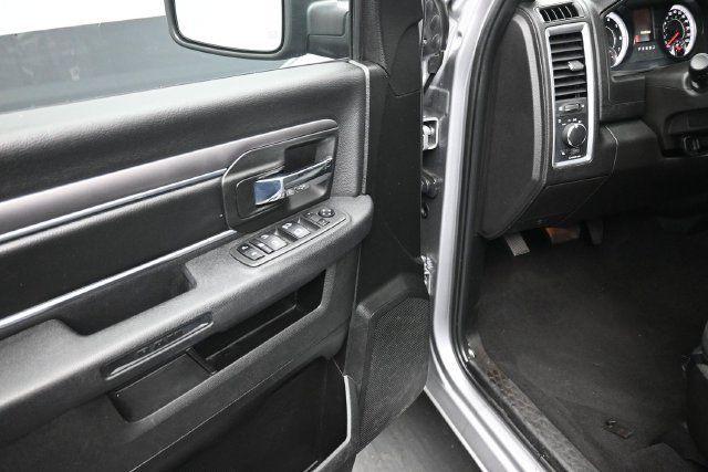 Used 2022 RAM 1500 Warlock AWD/4WD image 17