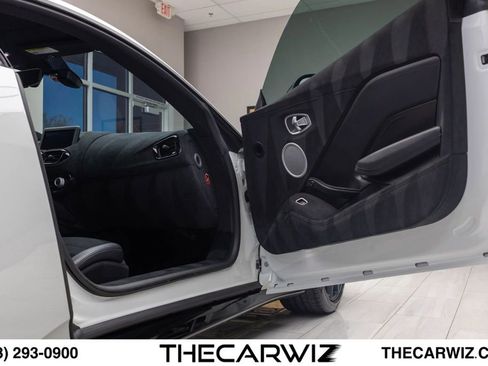 Used 2019 Aston Martin V8 Vantage Coupe RWD image 72