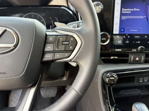 Used 2023 Lexus NX 250 FWD image 17