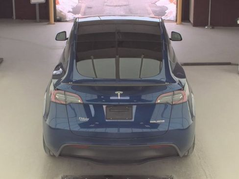 Used 2024 Tesla Model Y Performance image 16