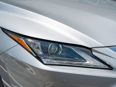 Used 2019 Lexus RX 350L FWD w/ Premium Package image 9
