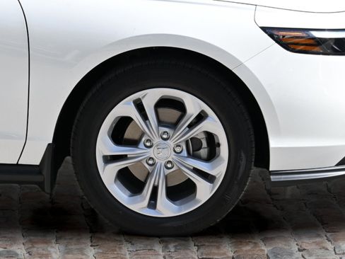 New 2025 Honda Accord LX image 34