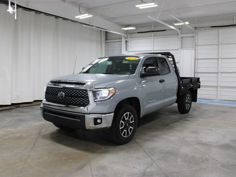 Used 2018 Toyota Tundra SR5 w/ TRD Off Road Package AWD/4WD image 4