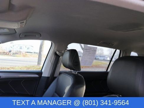 Used 2024 Volkswagen Tiguan SE image 18